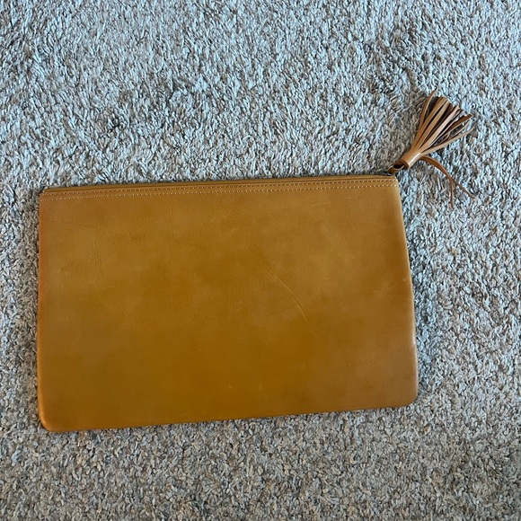 New Madewell Large Leather Pouch/Clutch - Picture 2 of 4
